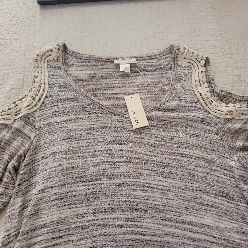 TruSelf Cold Shoulder Long Sleeve